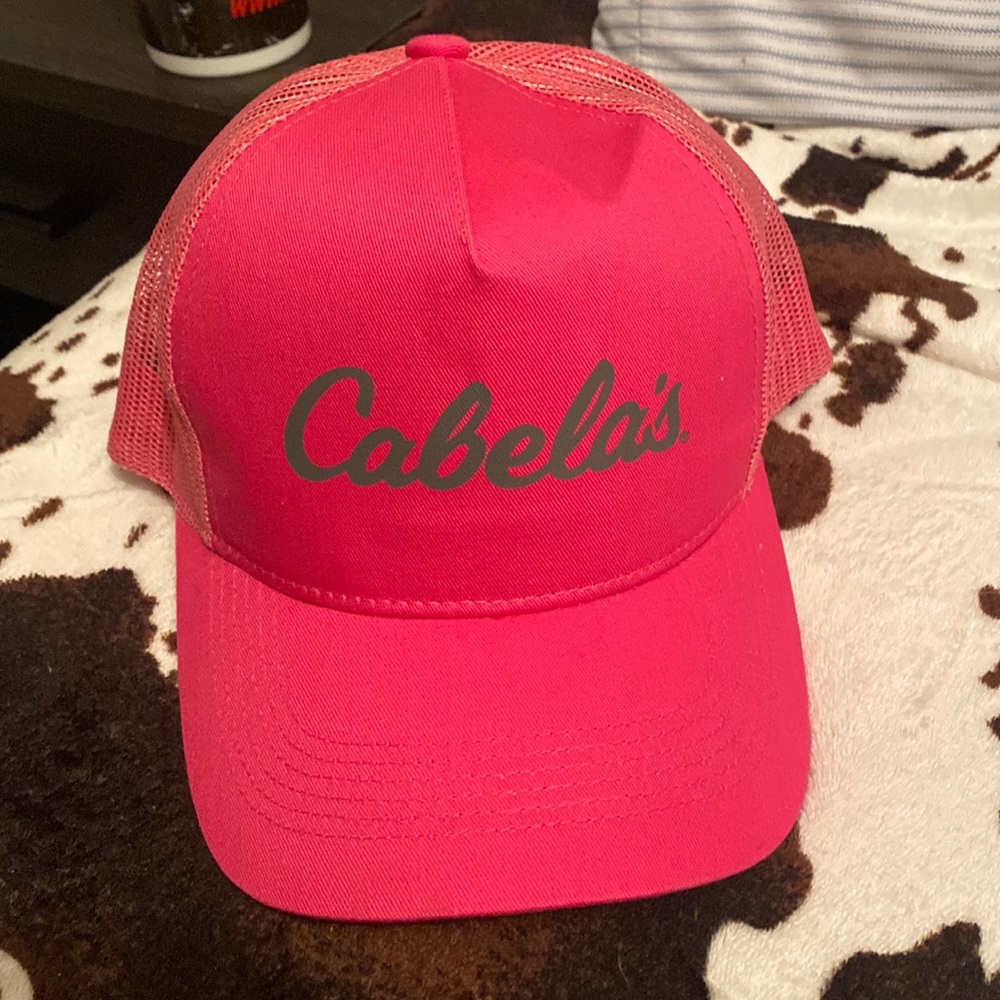 pink Cabela’s cap